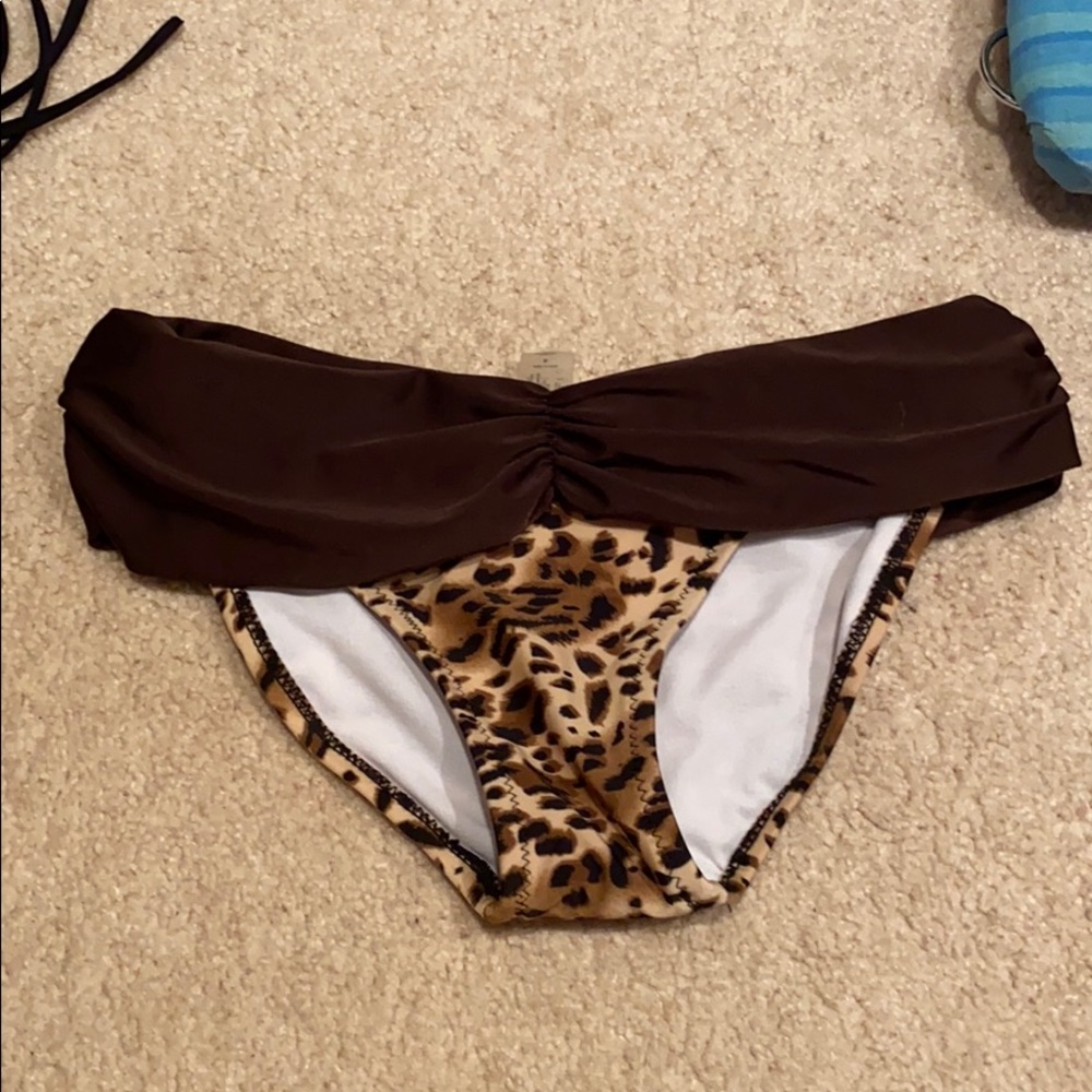 Cute leopard swim bottoms! Goes with top listed!